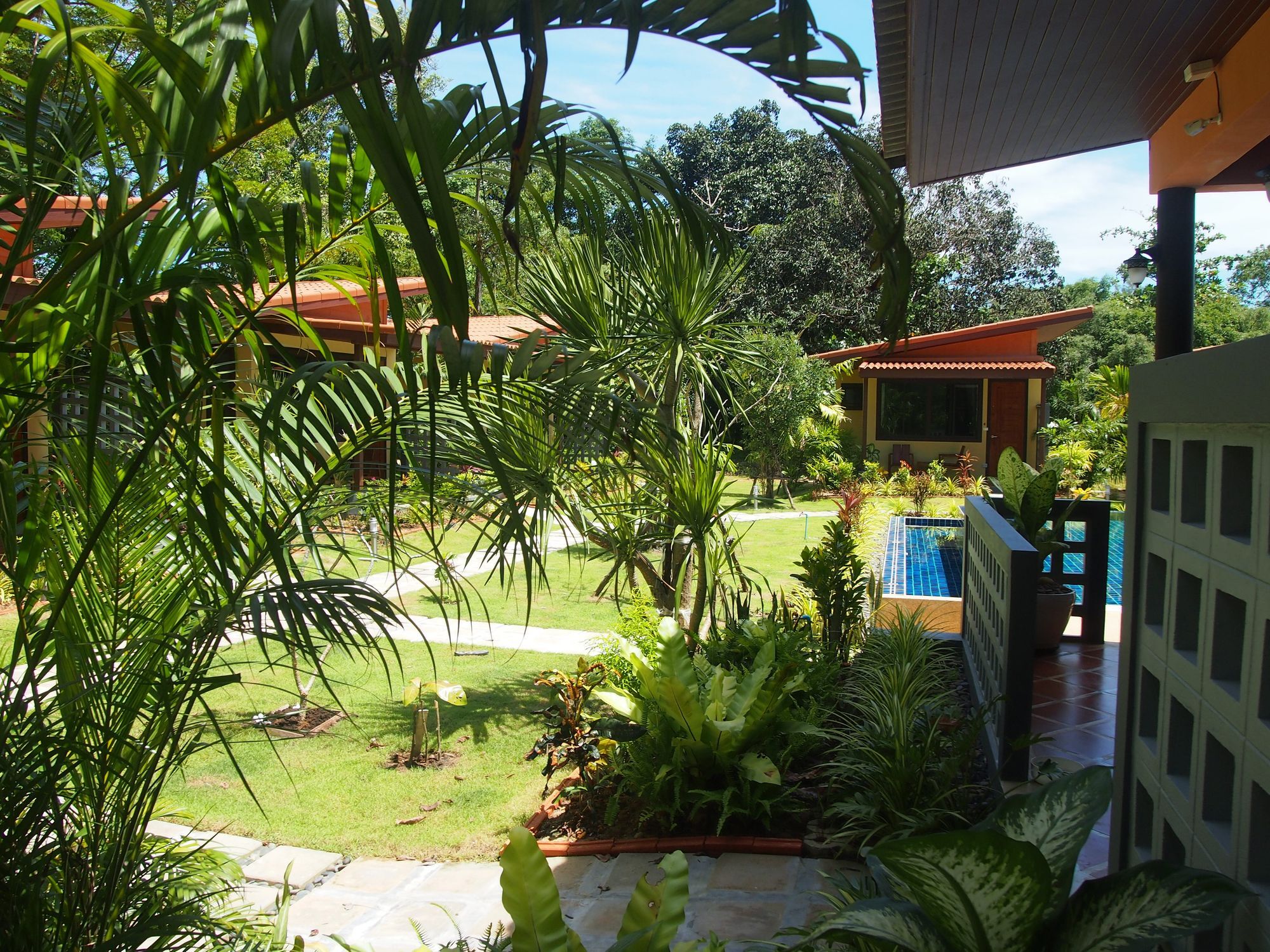 AT Bangsak Resort Khao Lak Exterior foto